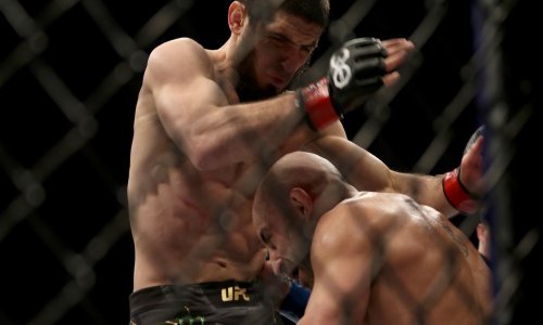 Fanovi MMA oduševljeni okršajem dva prvaka na spektaklu UFC-a, bespoštedni rat trajao je svih pet rundi...