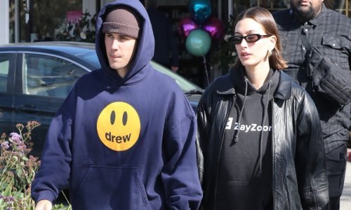 Povratak kultnih tenisica New Balance zaludio je trendseterice koje ih nose u apsolutno svim kombinacijama