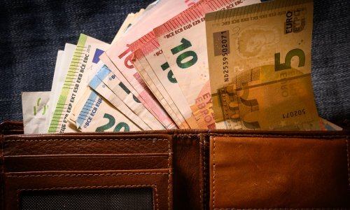 Bugarska nije ispunila kriterije za uvođenje eura, idući cilj ulazak u eurozonu 2025.