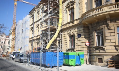 [FOTO/VIDEO] Urušio se dio zgrade u središtu Zagreba, jedna osoba ozlijeđena