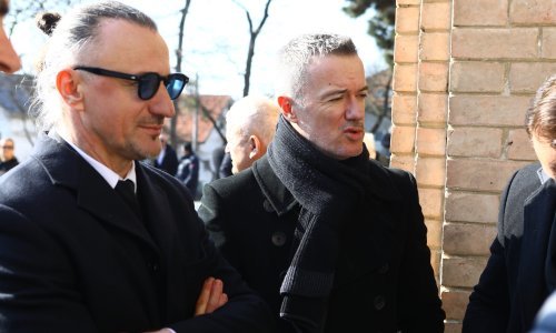 Emocije svladale i Joška Jeličića kada je govorio o Ćiri Blaževiću: Uvjeren sam da nas gleda punog srca...