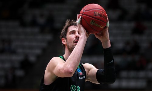 Bivši hrvatski reprezentativac briljirao na svoj 36. rođendan, a prepuna dvorana uzvratila mu povicima...