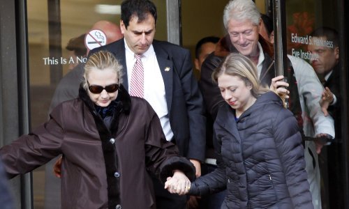 Otkud Amerikancima pada na pamet da je Putin trovao Hillary Clinton?