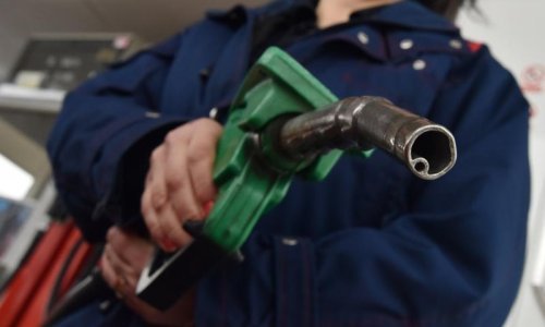 Benzin pojeftinjuje za 26 do 28 lipa, a dizel za 27 lipa