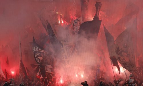 [FOTO] Napoli uz promašeni penal s ogromnim kapitalom odlazi iz uzavrelog Frankfurta