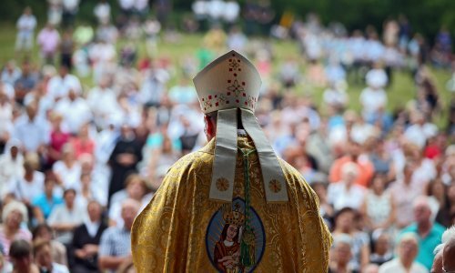 U Sinju krenula procesija u povodu Velike Gospe