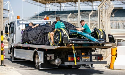 Može li gore od ovoga? Nova katastrofa za momčad Formule 1, a smrknuto lice bivšeg prvaka sve govori