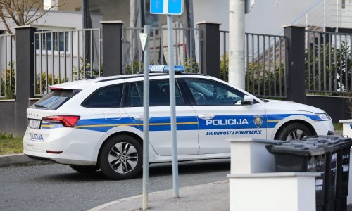 Otrovali se zagrebački policajci, jeli su u jednom od restorana Policijske uprave