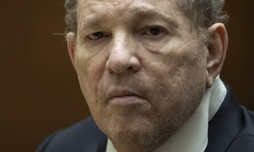 Harvey Weinstein osuđen na 16 godina zatvora za silovanje u Los Angelesu