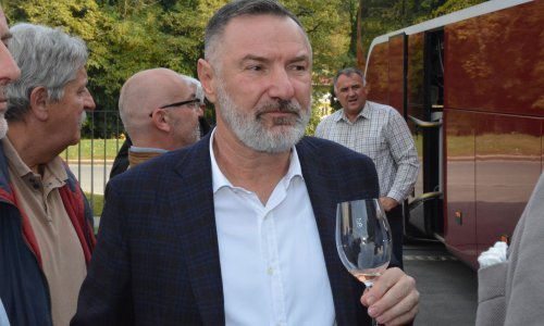 Policija upala u kuću i stan vinara bliskog HDZ-u