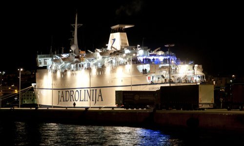 Jadrolinija s 4 posto većim prometom nego lani