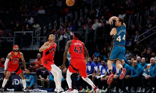 Detroit Pistonsi 'zacementirani' na dnu, Bojan Bogdanović koračić do 'double-doublea'; luda završnica u Philadelphiji