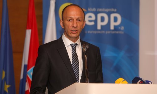 'U Gospiću je zbog nevremena smješteno oko 150 osoba, a zbrinjavanje je obavljeno vrhunski'