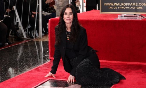 Courteney Cox nagrađena zvijezdom na Stazi slavnih u Hollywoodu, a Jennifer Aniston nije mogla sakriti suze