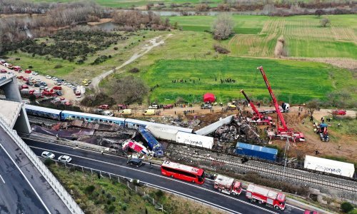 Broj mrtvih u Grčkoj narastao na 57, krivac za nesreću završio je tromjesečni tečaj, ali najšokantnije je gdje je radio prije toga