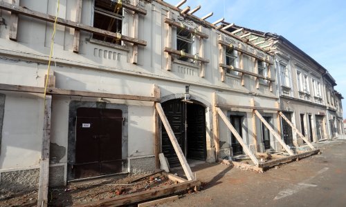 Policija upozorava: Lopovi i dalje 'češljaju' razrušene stanove i kuće u Petrinji i Sisku