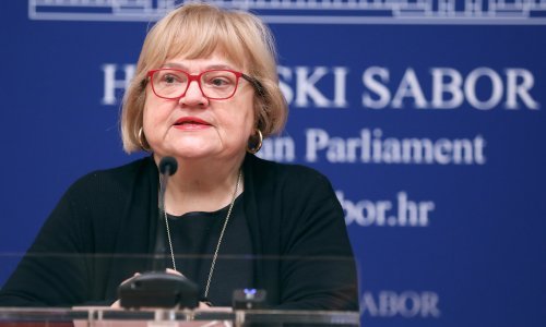 Mrak Taritaš: Roditelj njegovatelj mora na burzu drugi dan što dijete premine. Treba im dati naknadu još šest mjeseci