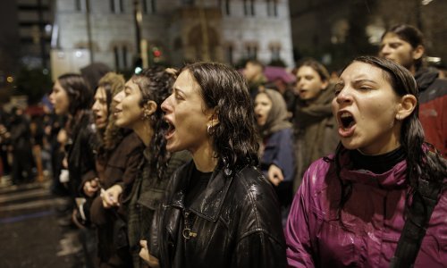 Bijes nakon željezničke nesreće u Grčkoj ne posustaje: Obitelji nisu mogle prepoznati ni jednu žrtvu!