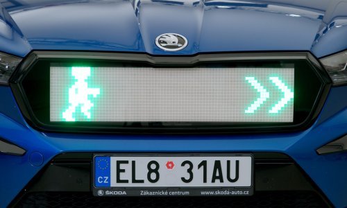 [FOTO] Škoda radi na projektu zaštite pješaka: Roboti i pametne rešetke na pješačkim prijelazima