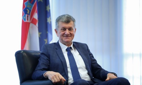 Bivši HDZ-ov ministar zdravstva širi biznis, u Dugopolju otvorio podružnicu privatne poliklinike