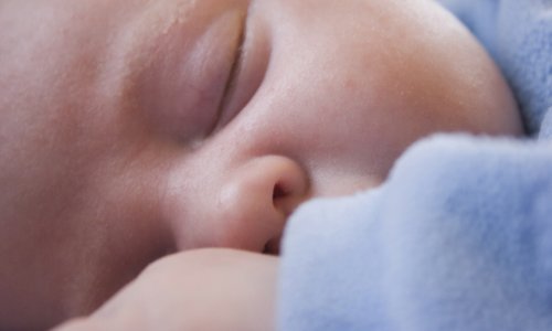 Za svaku bebu roditeljima dati do 10.000 eura