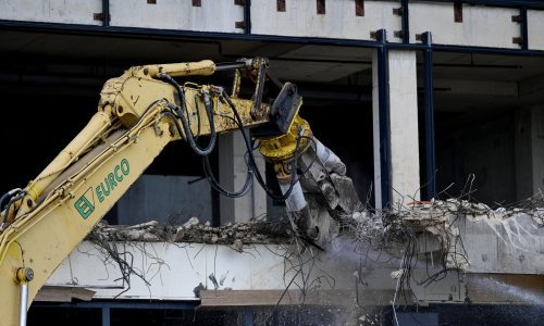 [VIDEO] Pogledajte kako je izgledao početak rušenja hotela Marjan u Splitu