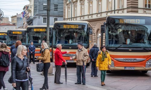 Vozač izbacio putnice jer su htjele platiti karte novčanicom od 10 eura