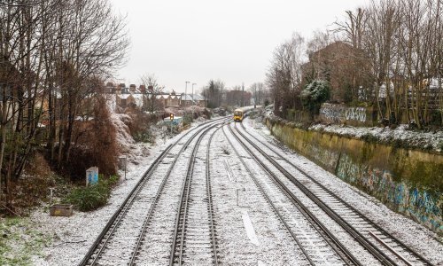 Velika Britanija odgađa gradnju dionice brze željezničke linije