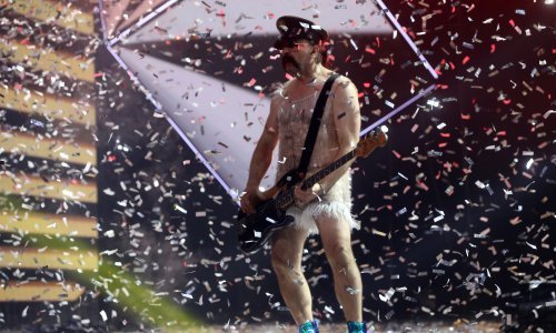 Mrle iz Leta 3 oduševio videom u neuobičajenom izdanju i pokazao kako se na trampolinu priprema za Eurosong