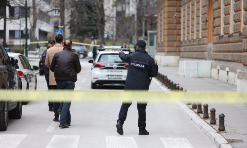Dojave o bombama u nekoliko sudova u Sarajevu: Zgrade evakuirane, a policija je na terenu