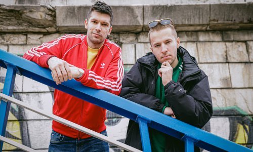 Internetska senzacija '2 Kitice': Odustali smo od studija prava, kupili kameru i postali komičari - a sada je pred nama koncert života