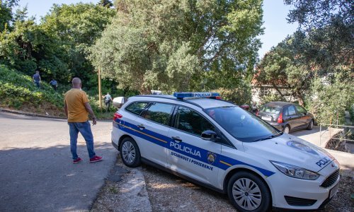 Prevarant glumio 'policajca Dražena' pa ženu u Dubrovniku ostavio bez više od 30 tisuća eura