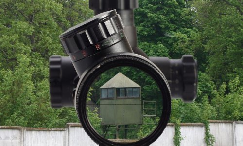 Putem interneta pokušao kupiti ciljnik za pušku pa ostao bez 1300 eura