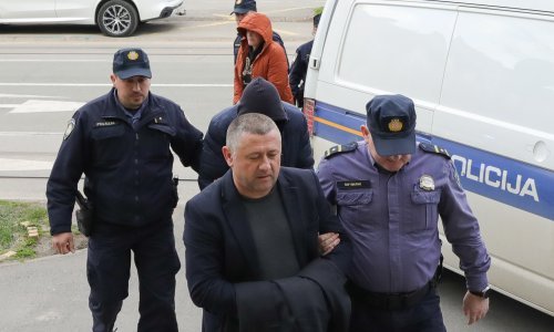 Pritvoreni župan Dekanić u ćeliji ima mobitel i njime zove svjedoke?