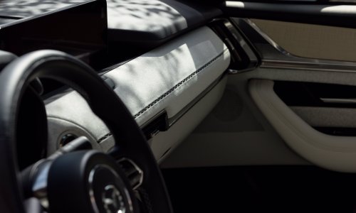 [FOTO] Dizajniranje automobila svjetlom; Igra svjetla i sjene - Utsuroi - ključni je element automobila Mazda