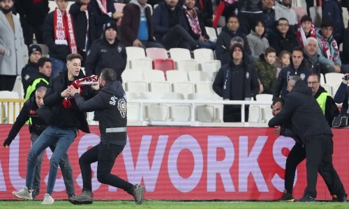 Fiorentini nisu naštetili ni igrači Sivasspora ni njegovi navijači; Duje Strukan sudio u slavlju Anonija Milića