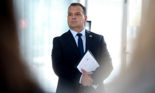 Beroš ususret prosvjedu: Nije točno da svaki treći mladi liječnik odlazi iz Hrvatske