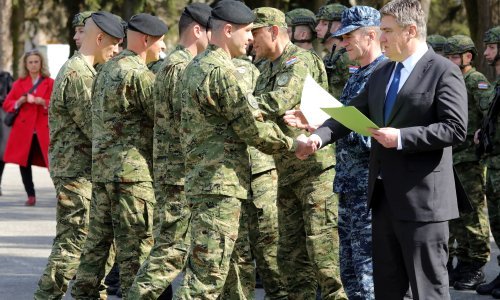 Milanović se u Vinkovcima obratio vojnicima: Prije svega i iznad svega, vaš zadatak, misija i poslanje je obrana hrvatske domovine