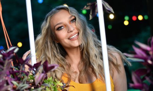 Za nju više nema zime: Sonja Kovač zauzela zavodljivu pozu i pokazala chic proljetnu kombinaciju