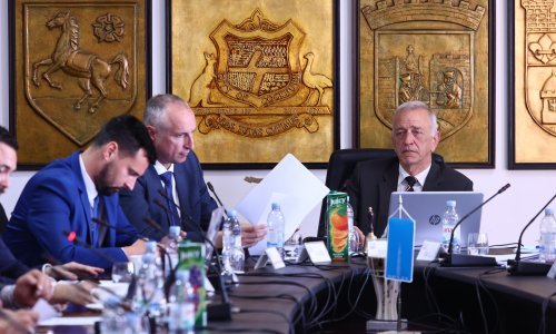 Puljak doživio poraz u Gradskom vijeću: Poništeno rješenje o preskontejnerima na Spinutu