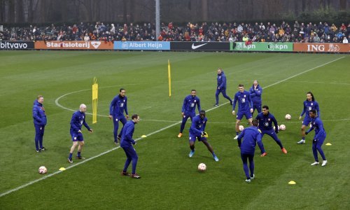 Šokantne informacije iz jedne od najjačih nogometnih reprezentacija; petorica igrača hitno napustila kamp