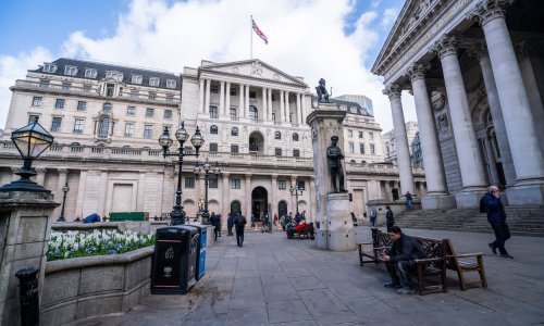 Bank of England opet podigla kamatu, na potezu FED