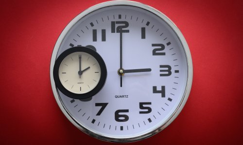 U nedjelju se pomiču kazaljke sata; evo koliko država u svijetu prelazi na ljetno računanje vremena