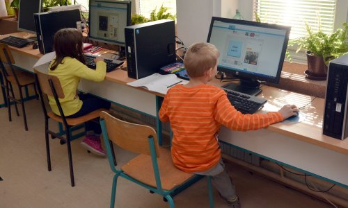 Profesori su zgroženi: Skandalozno je smanjivanje satnice informatike