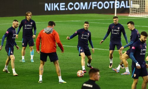 [FOTO] 'Vatreni' održali zadnji trening uoči početka kvalifikacija i utakmice s Walesom