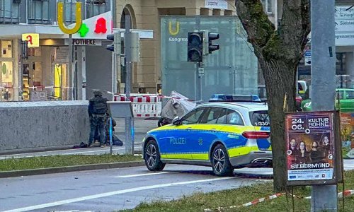 Muškarac teško ozlijedio 17-godišnju djevojku u vlaku u Njemačkoj