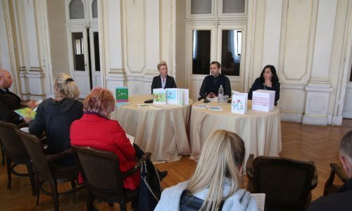 Prodaja radova polaznika Centra za autizam u riječkom HNK