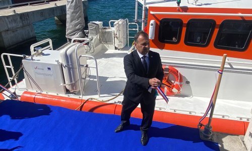 Beroš u Šibeniku osobno upravljao brodicom hitne medicinske službe: Dodatno dižemo ljestvicu