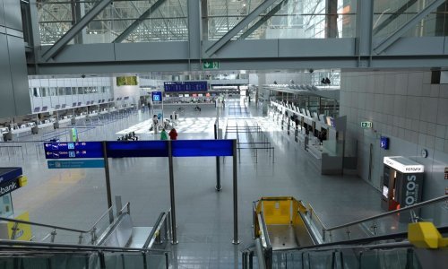 Pogledajte kako je danas izgledala zračna luka u Frankfurtu, otkazano 1.170 letova