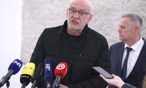 Sindikalist iz Petrokemije: Nećemo stati s par autobusa na Markovu trgu